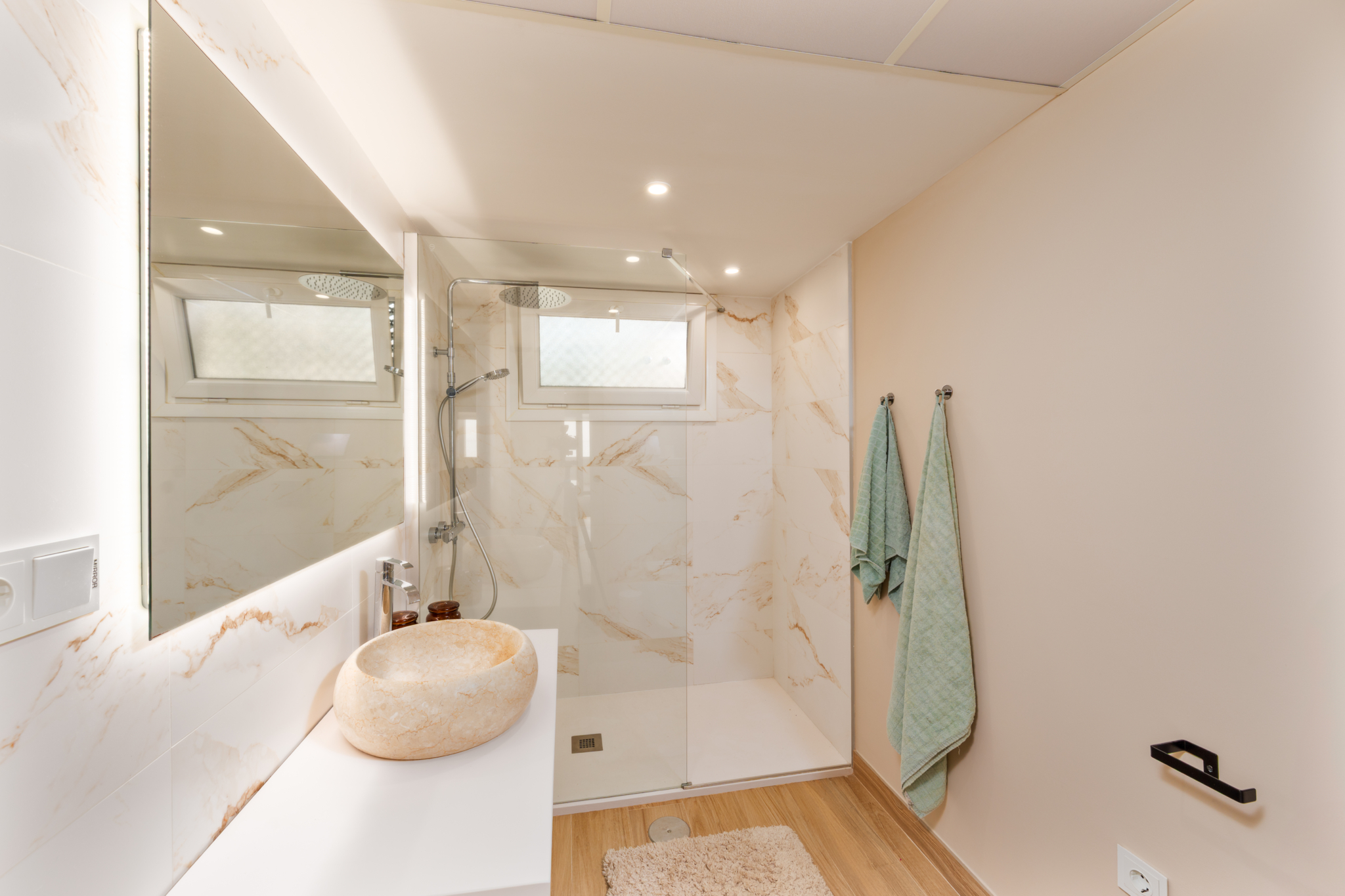 2025 6 6 Benedicte 5 Bedrooms 1-6