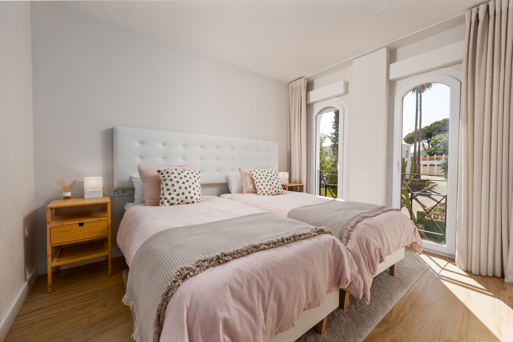 2025 6 6 Benedicte 5 Bedrooms 3