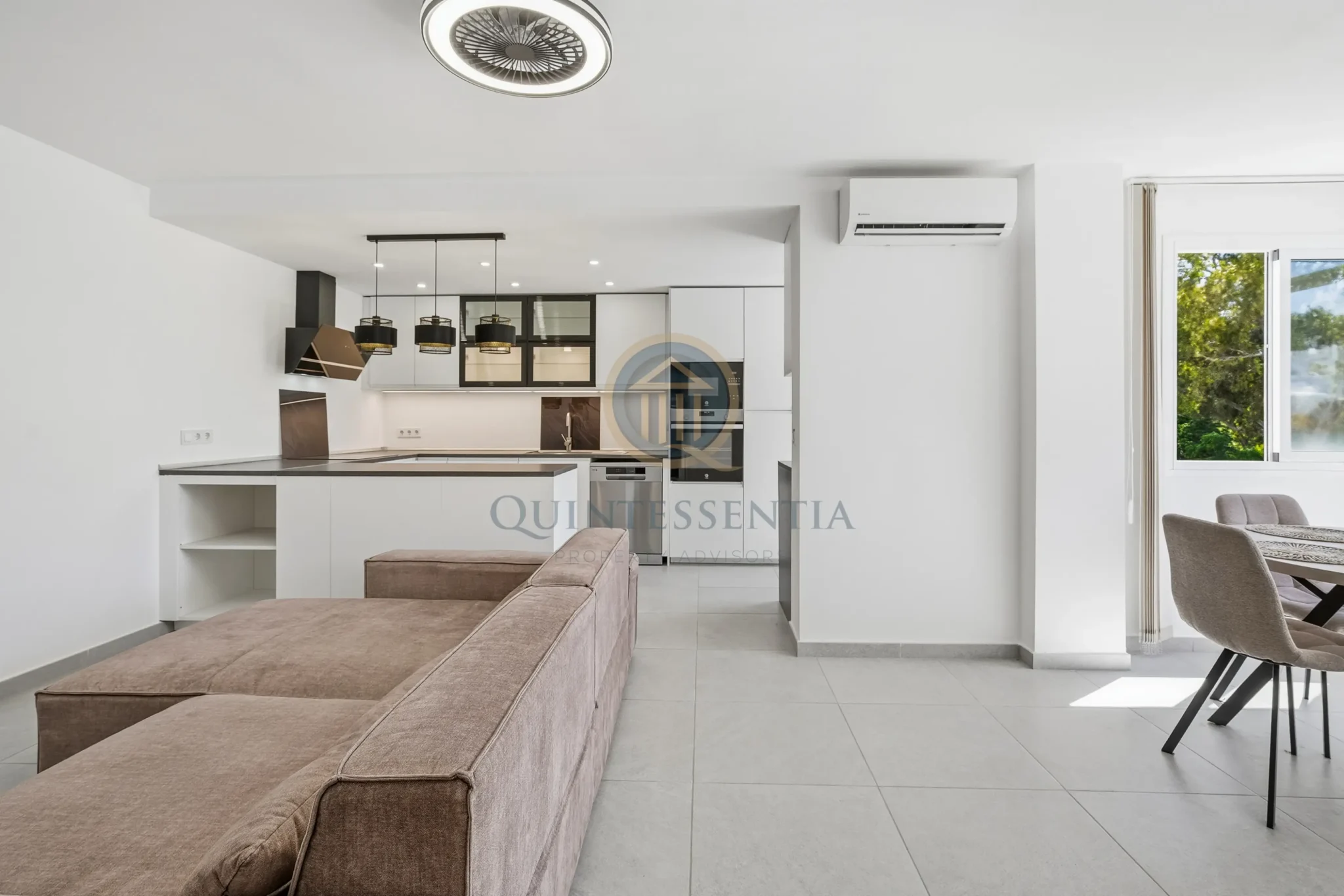 Elviria Double Pentahouse logo-11