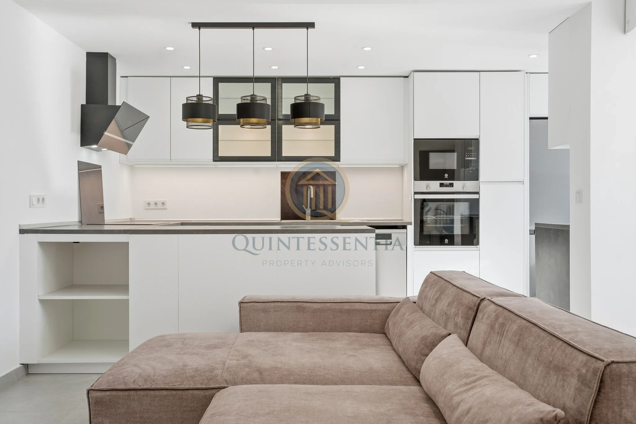 Elviria Double Pentahouse logo-31